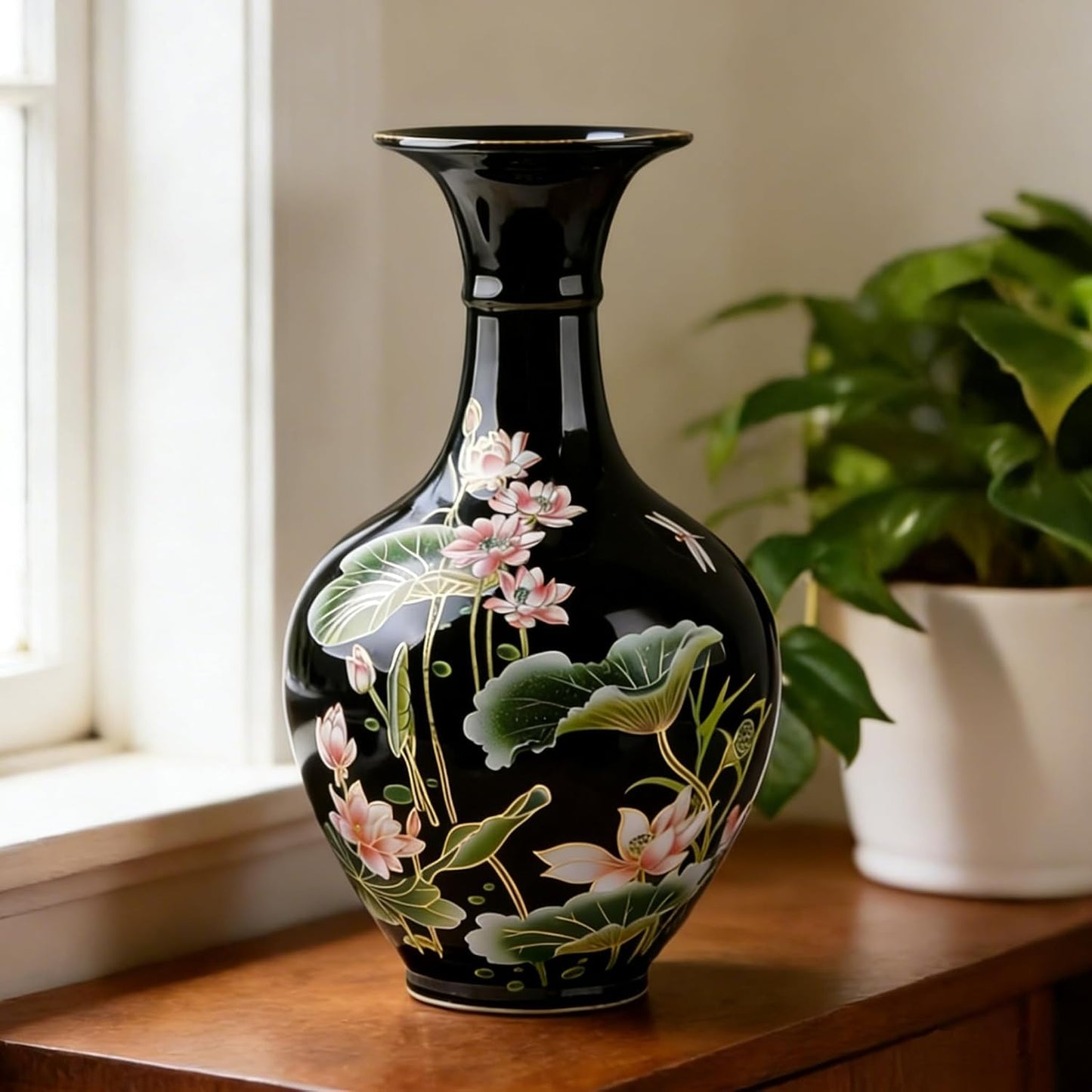 9.45'' China Style Decorative Vase, Classic Ceramic Vases for Art Home Decoration, Chinese Retro Porcelain Ceramic Vase with Base, Jingdezhen Ceramic Oriental Vase - Black