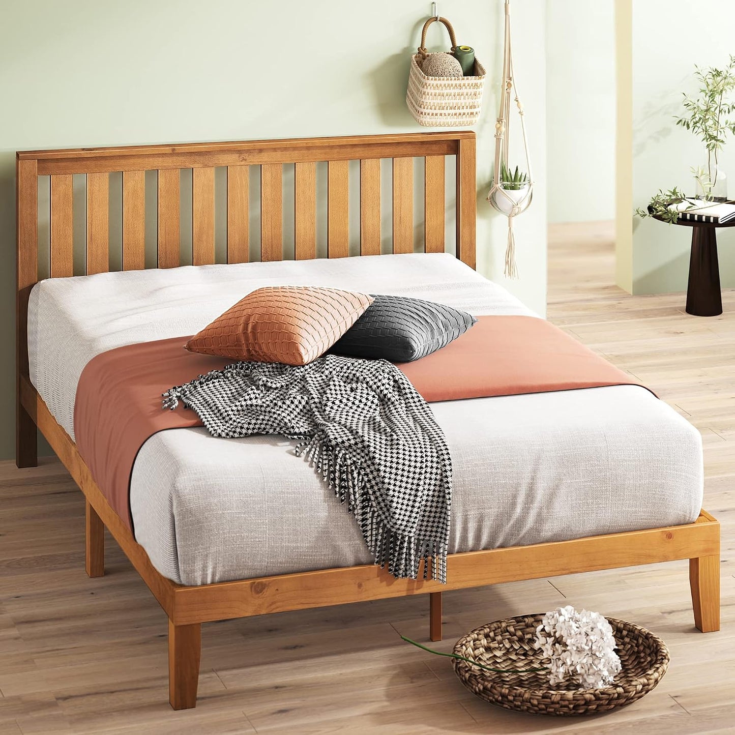Zinus Alexia Wood Platform Bed Frame with headboard, Solid Wood Foundation with Wood Slat Support, No Box Spring Needed, Easy Assembly, Rustic Pine, Queen