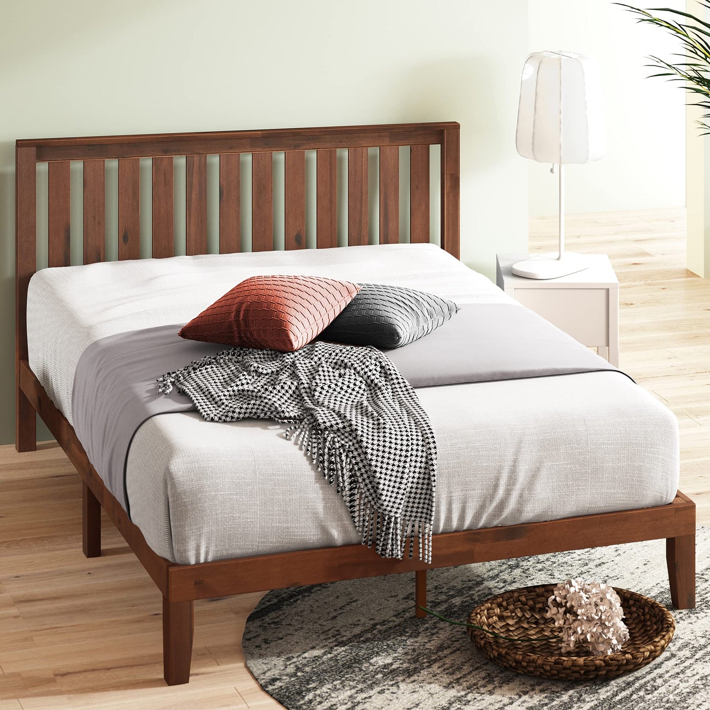 Zinus Alexia Wood Platform Bed Frame with headboard, Solid Wood Foundation with Wood Slat Support, No Box Spring Needed, Easy Assembly, Rustic Pine, Queen